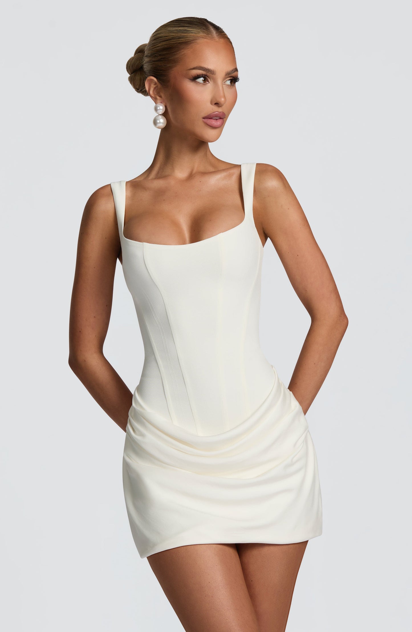 CHLOE - VESTIDO CORTO